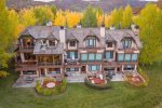 Private Hot Tub Owl Creek 4 bedroom ski-in, ski-out luxury town home